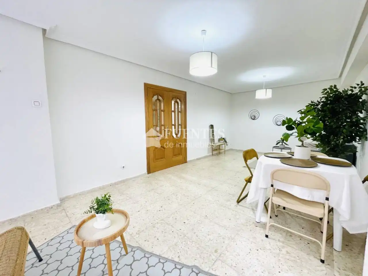 Piso en venta en Alicante / Alacant con Aire acondicionado y Terraza