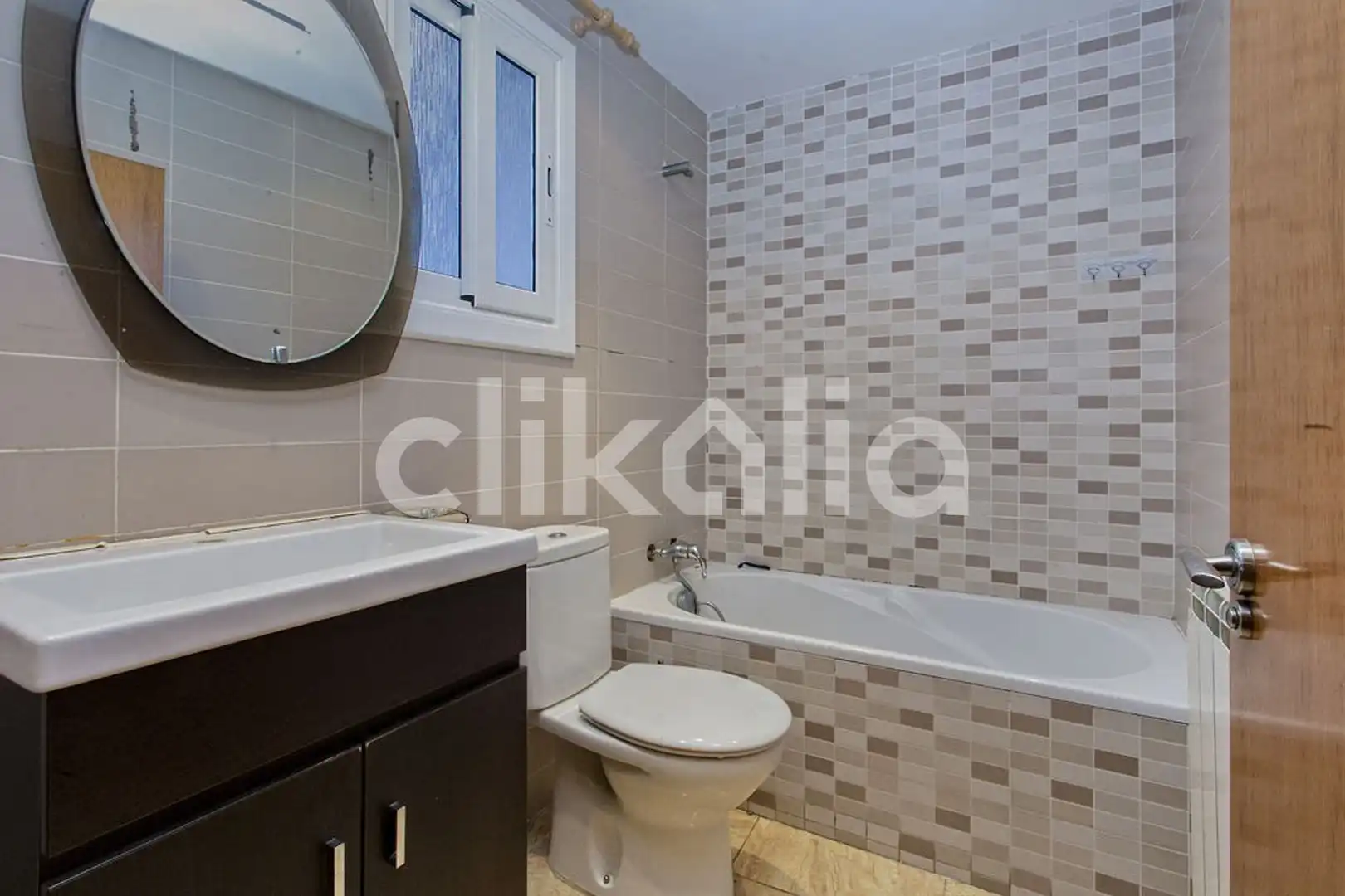 Bedroom of Flat for sale in Manresa  with Heating