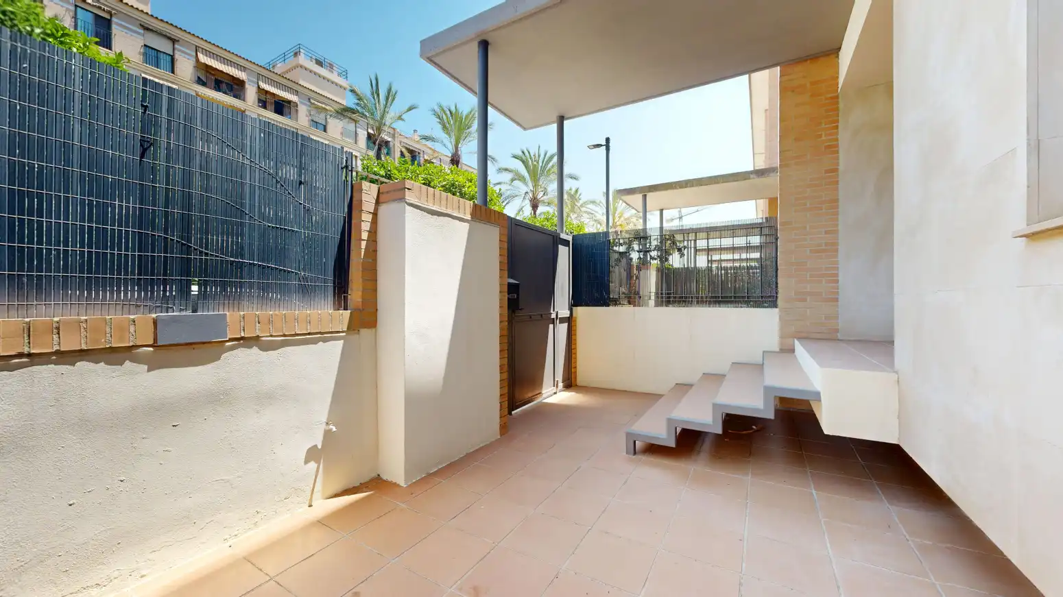 Terrassa de Casa adosada en venda en Torrent amb Aire condicionat, Calefacció i Parquet