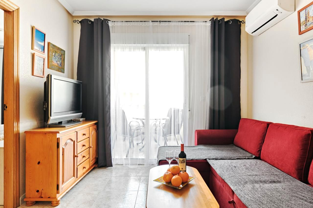 Bedroom of Flat for sale in Torrevieja  with Furnished