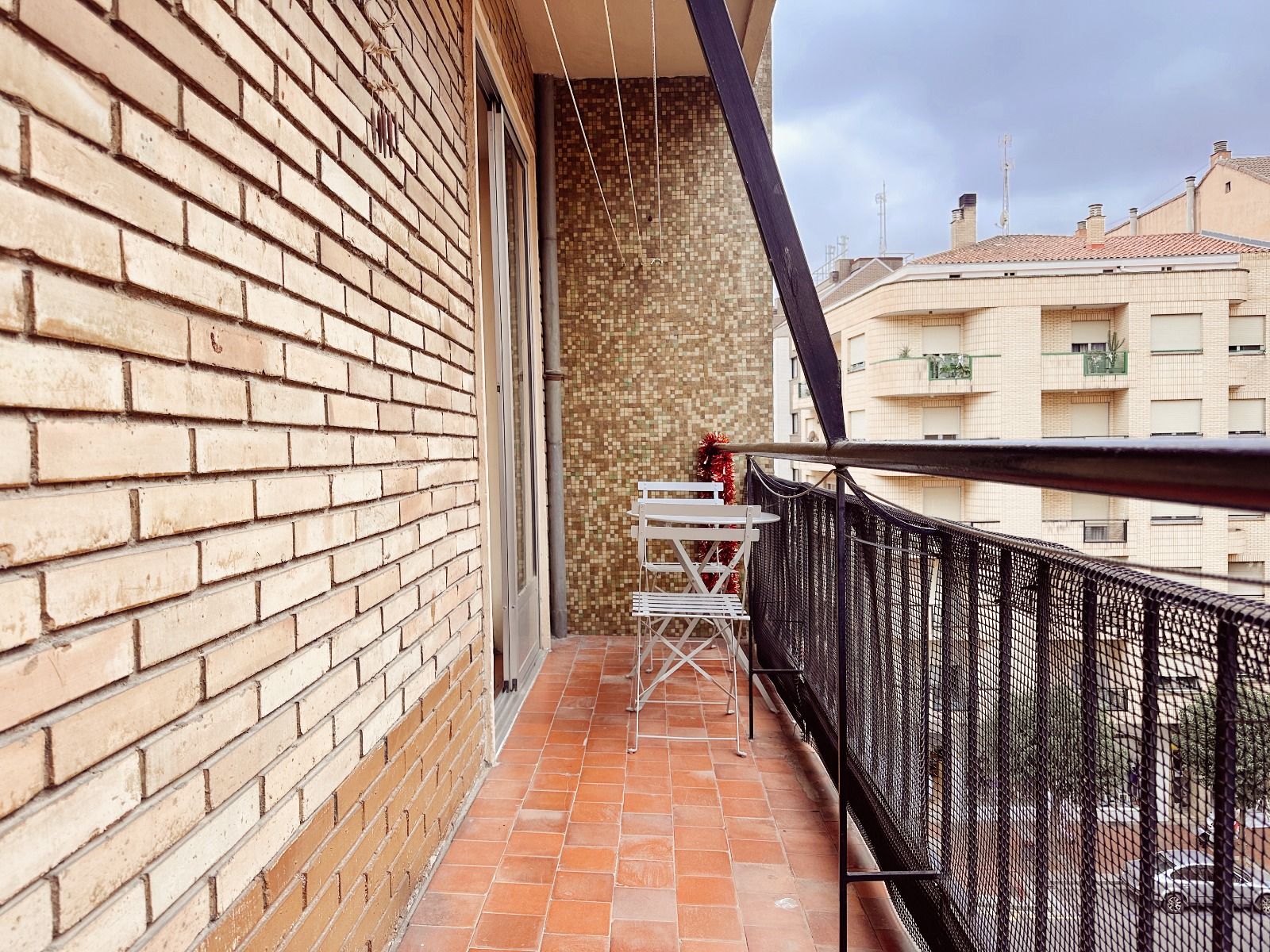 Terrassa de Apartament en venda en  Logroño amb Calefacció, Parquet i Moblat