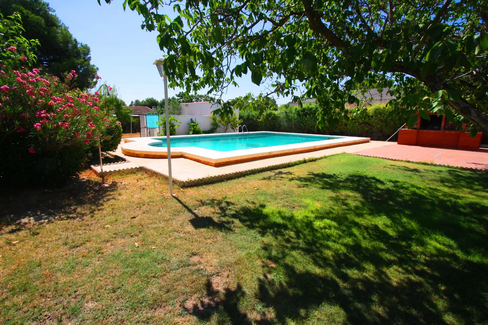 Piscina de Casa o xalet en venda en Albacete amb Aire condicionat, Calefacció i Terrassa