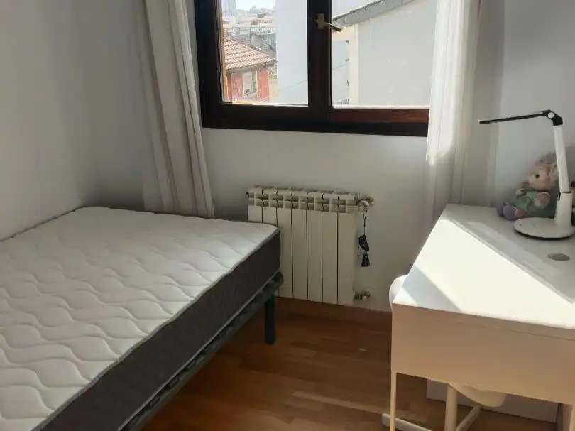 Bedroom of Flat for rent in Santander  with Heating, Furnished and Oven