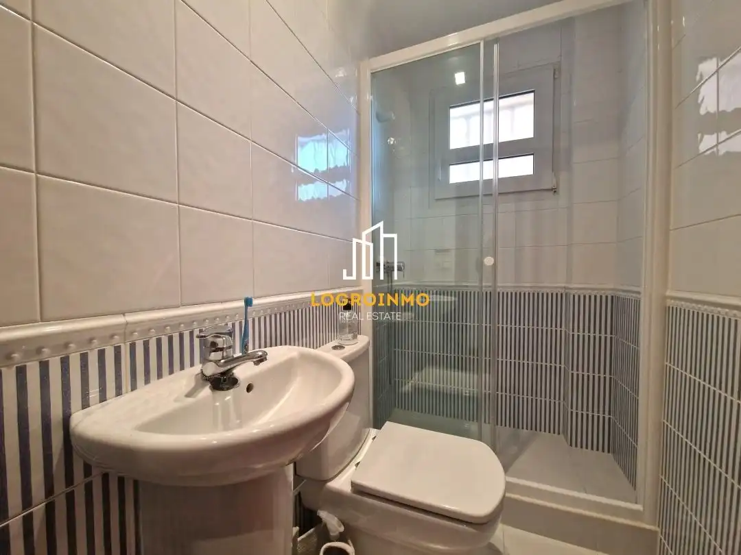 House with pool for sale in Avda. Madrid, imagen 24