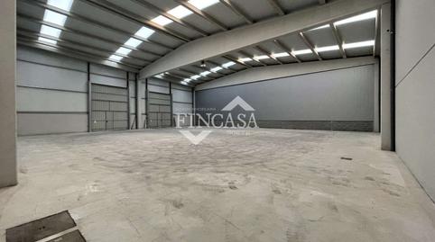 Foto 2 von Fabrikhallen zur Miete in Plaza Ambrosero Industrial, Bárcena de Cicero, Cantabria