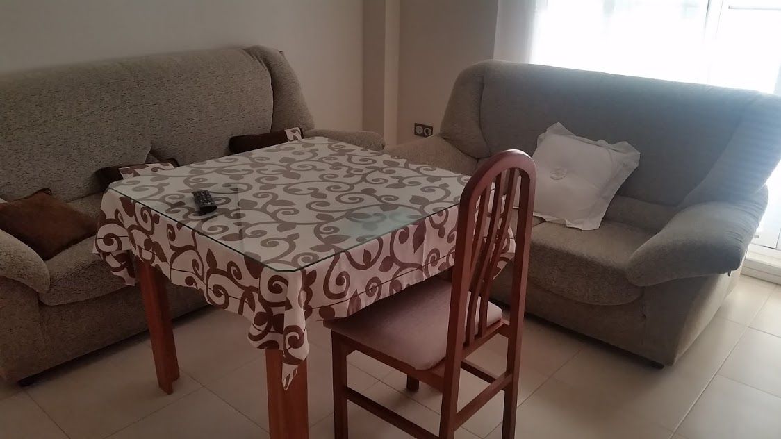 Sala de estar de Apartamento de alquiler en Linares con Aire acondicionado, Calefacción y Terraza
