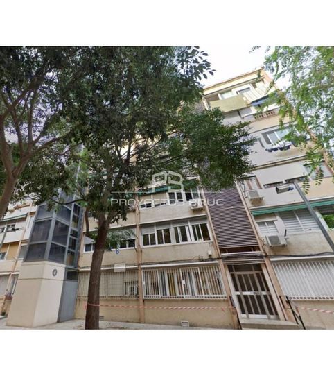 Foto 2 de Pis en venda a Calle Muret, El Besós i el Maresme, Barcelona Capital