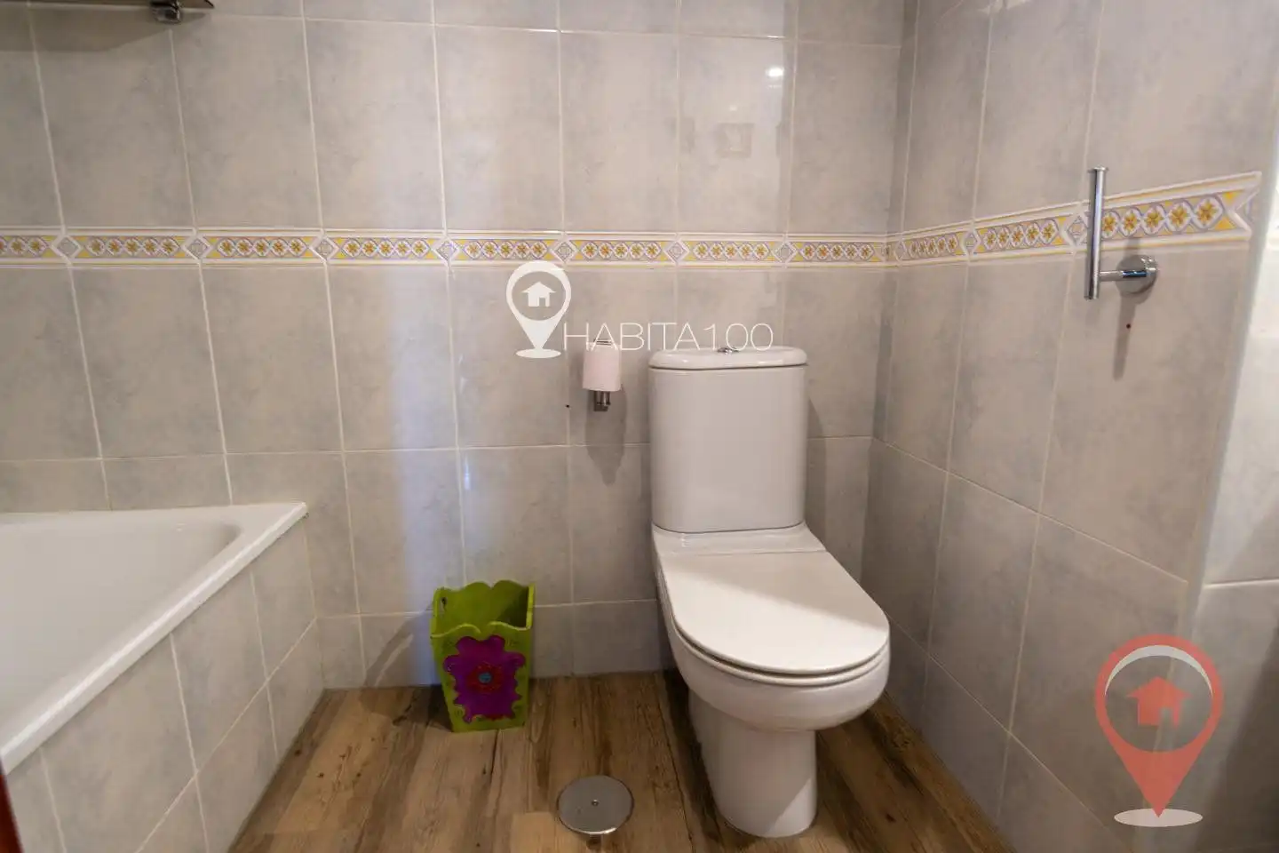 Baño de Piso en venta en Cuenca con Calefacción y Trastero