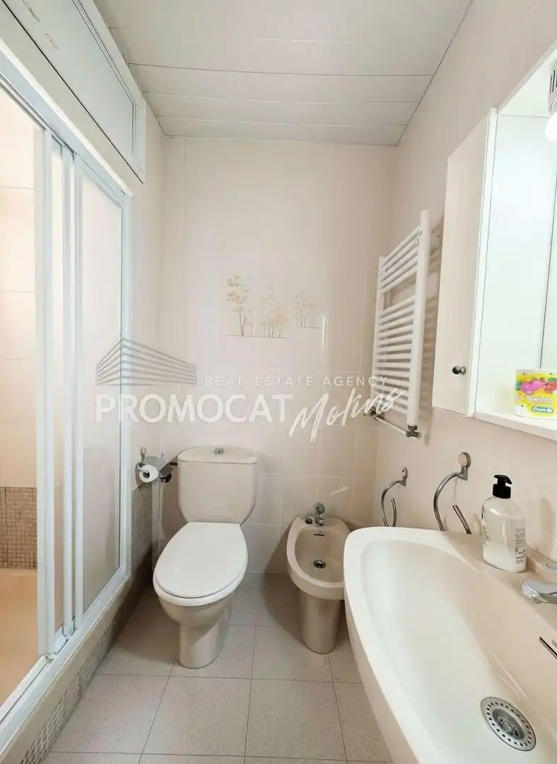 Baño de Casa o chalet en venta en Molins de Rei con Aire acondicionado, Calefacción y Jardín privado
