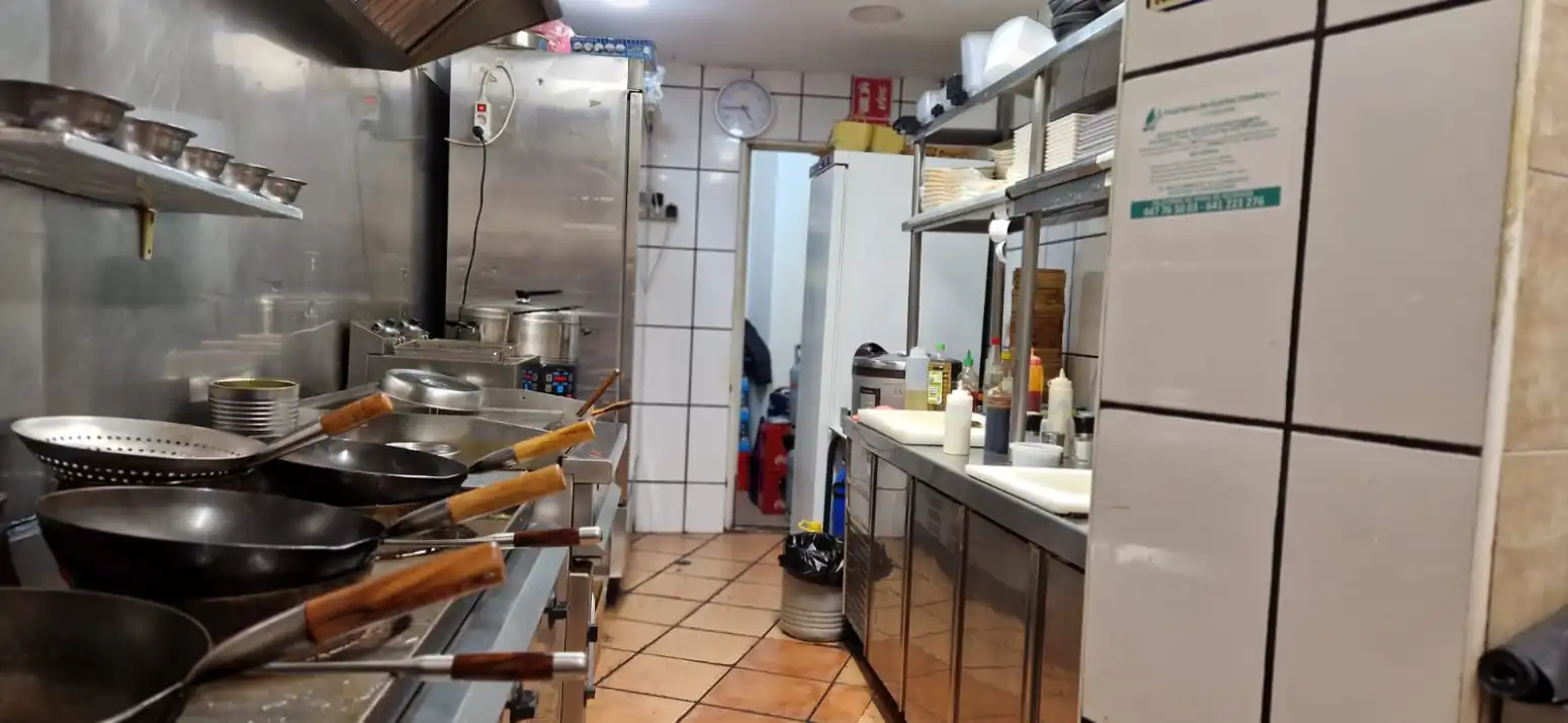 Küche von Geschaftsraum zur ubertragung in Getafe