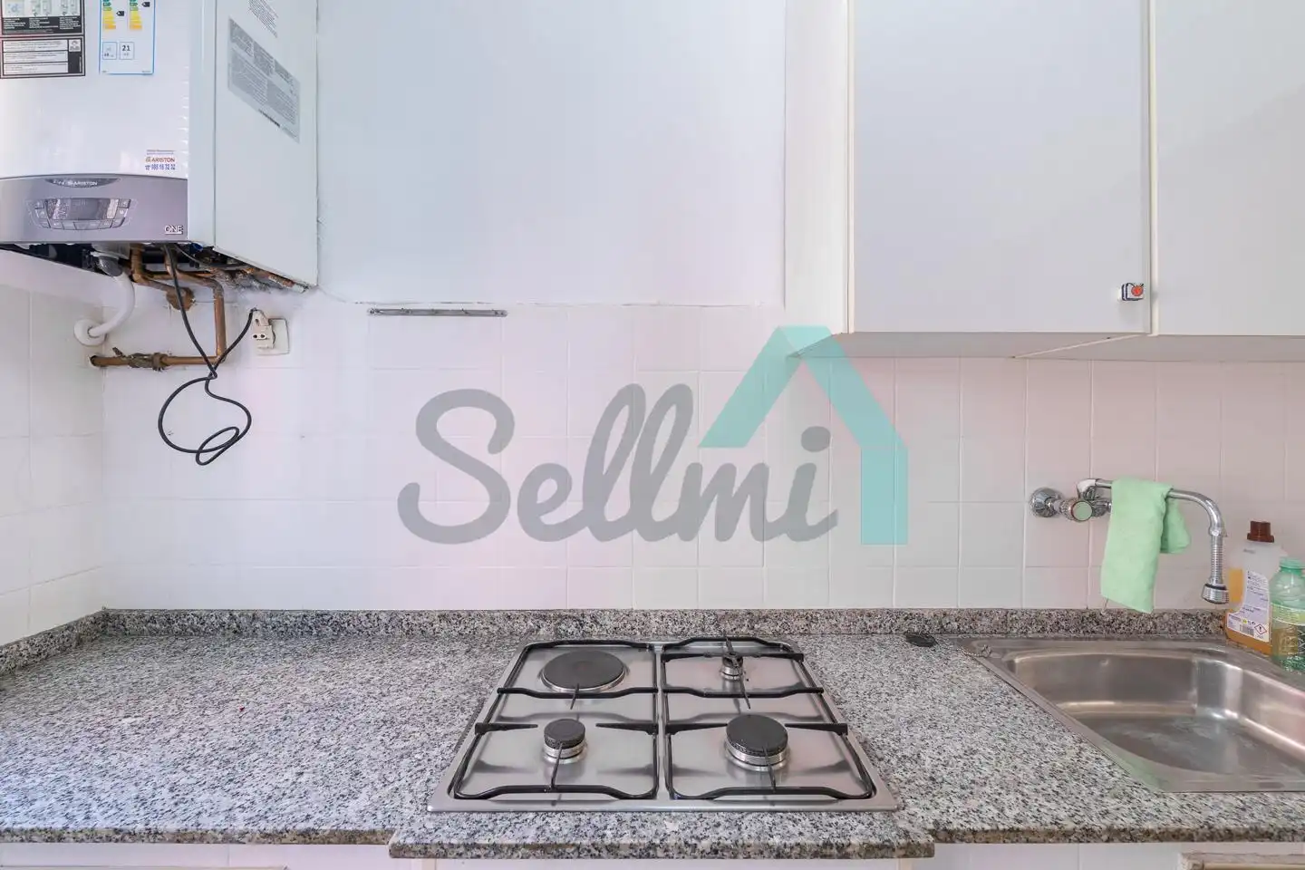 Cocina de Piso de alquiler en Oviedo  con Calefacción y Amueblado