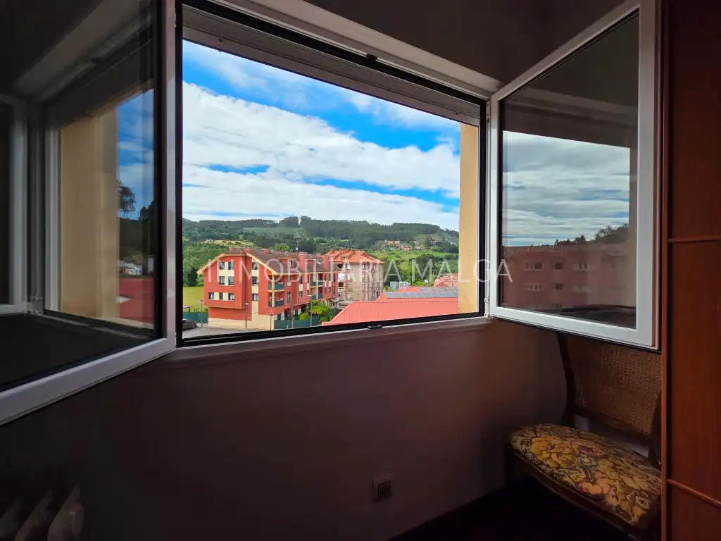 Habitación de Piso en venta en Colunga con Parquet y Amueblado