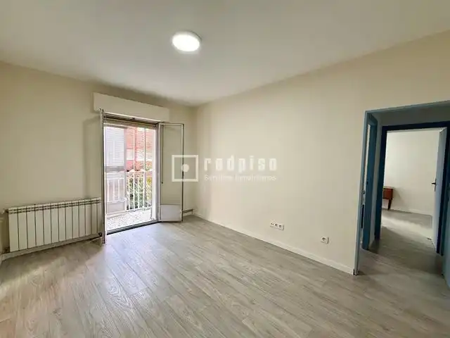 Habitación de Piso en venta en Madrid con Calefacción y Terraza