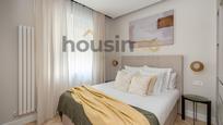 Bedroom of Flat for sale in  Madrid Capital  with Air Conditioner