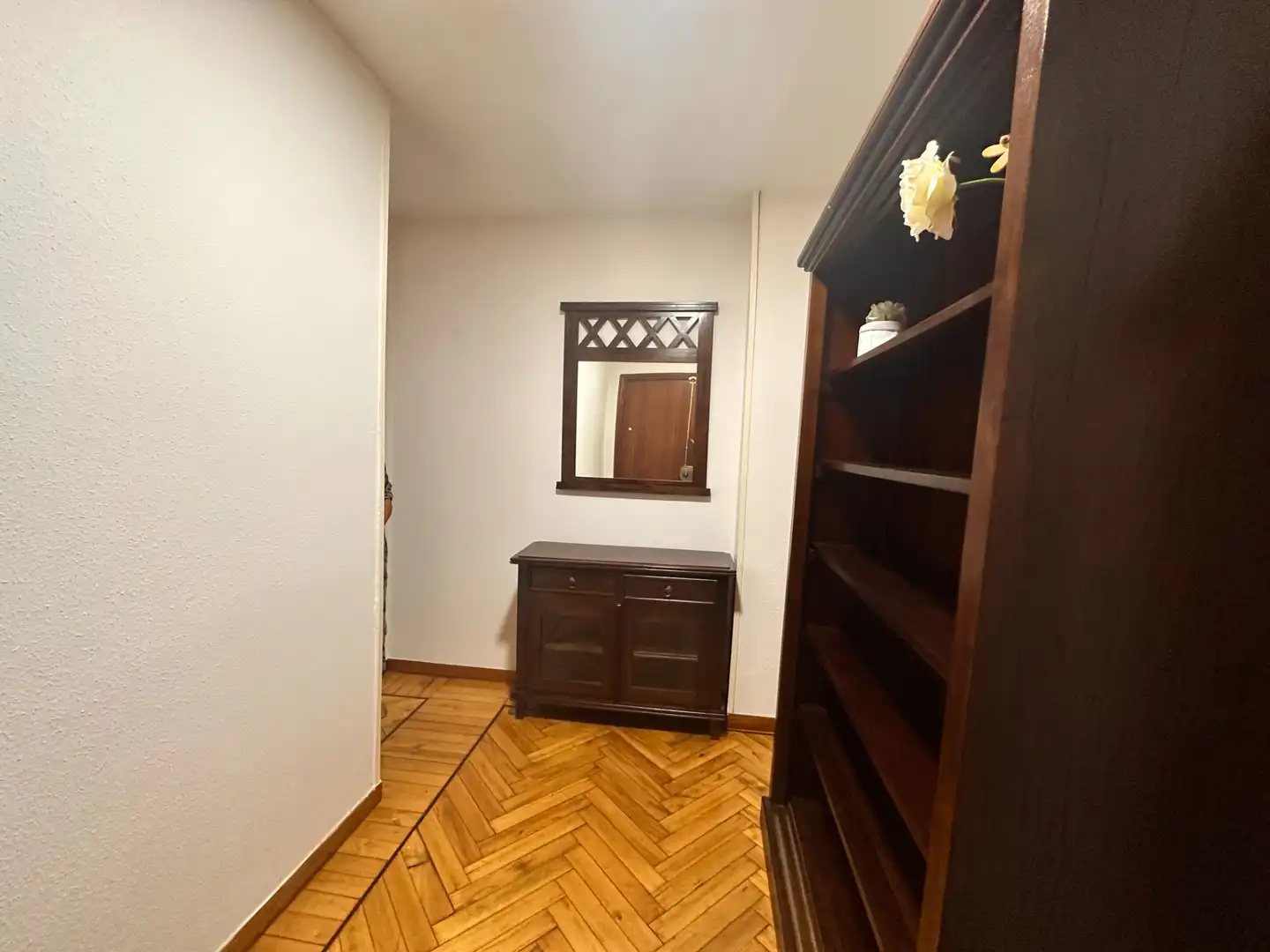 Habitación de Apartamento de alquiler en Santander con Calefacción, Parquet y Amueblado