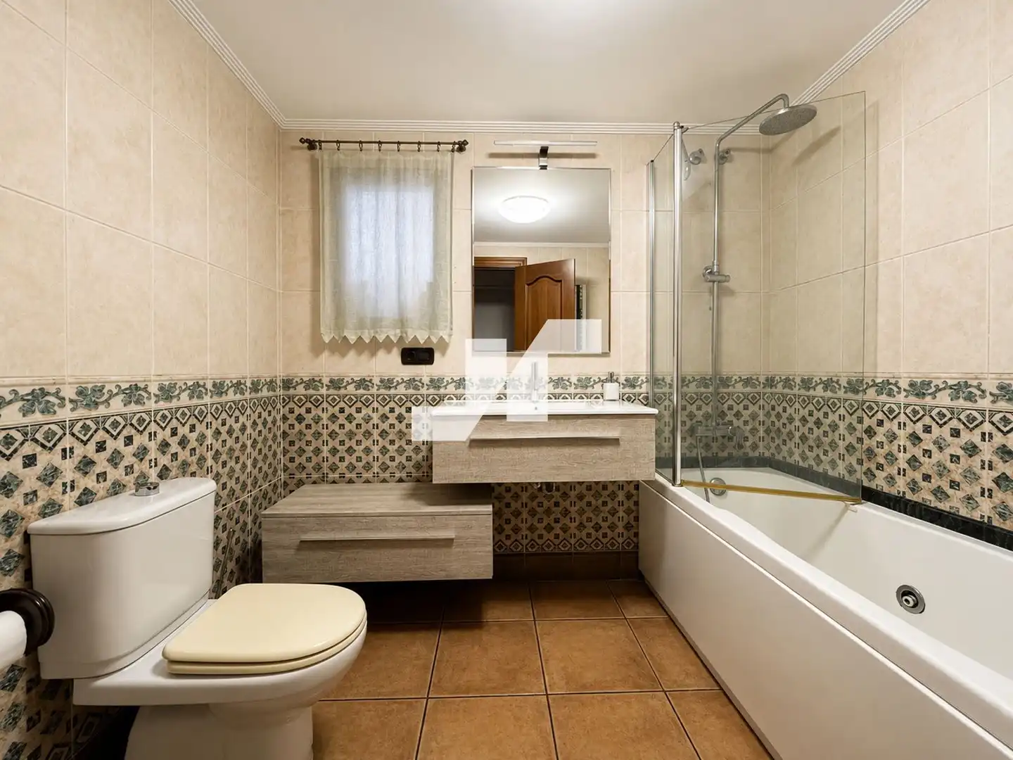 Baño de Piso en venta en Burriana / Borriana con Aire acondicionado, Calefacción y Terraza