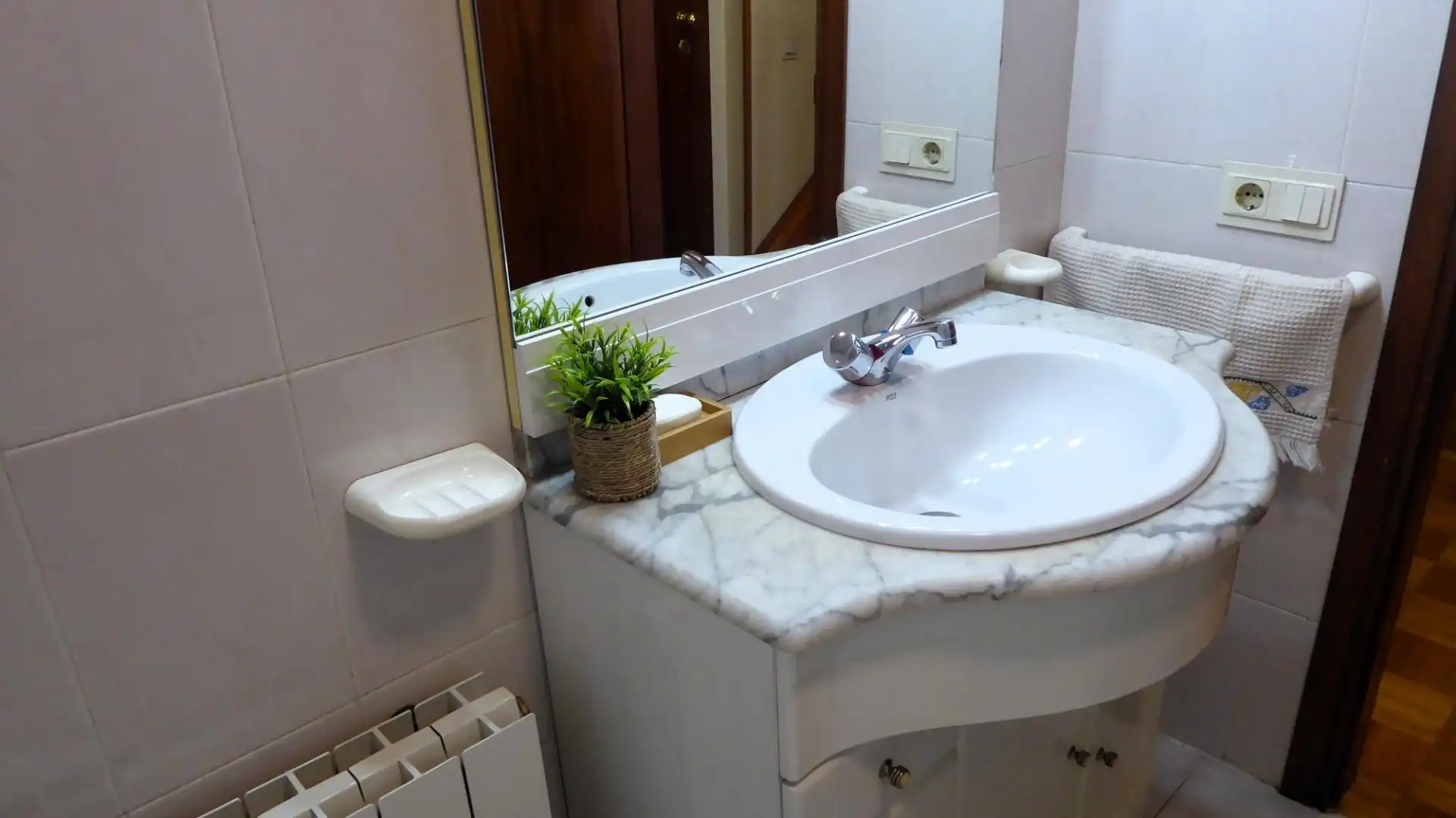 Baño de Dúplex en venta en Berriozar con Calefacción, Parquet y Trastero
