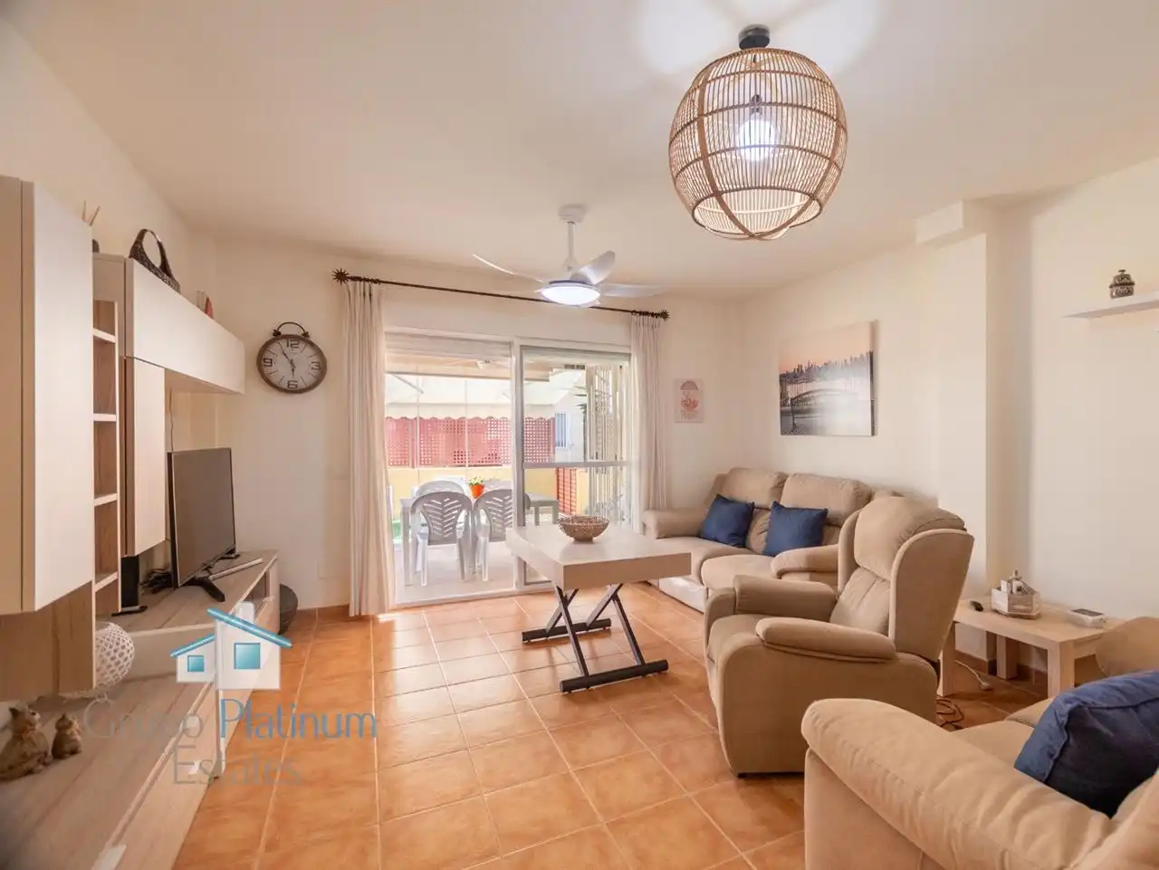 Sala d'estar de Casa o xalet en venda en Mazarrón amb Traster, Piscina i Moblat