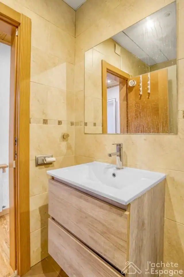Baño de Apartamento en venta en Gavà con Calefacción y Terraza