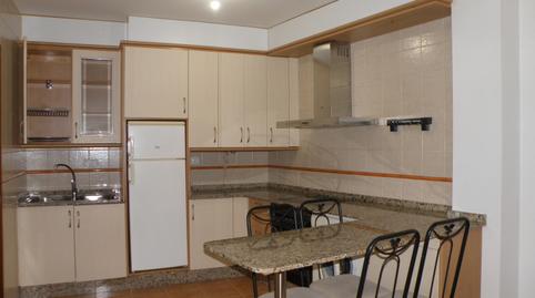 Foto 4 de Apartamento de alquiler en Praza de Macias, Padrón, A Coruña