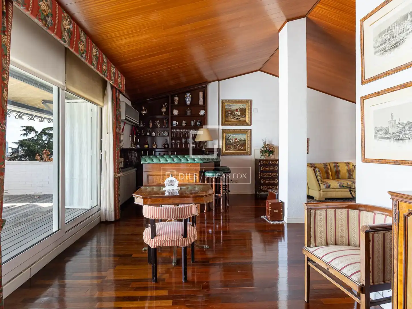 Comedor de Casa o chalet en venta en Barcelona con Aire acondicionado, Terraza y Trastero