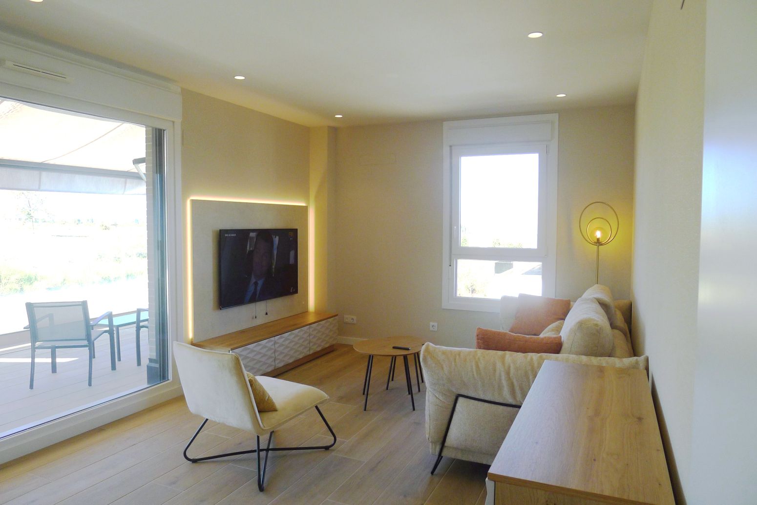 Sala de estar de Ático de alquiler en Aranguren con Terraza y Amueblado