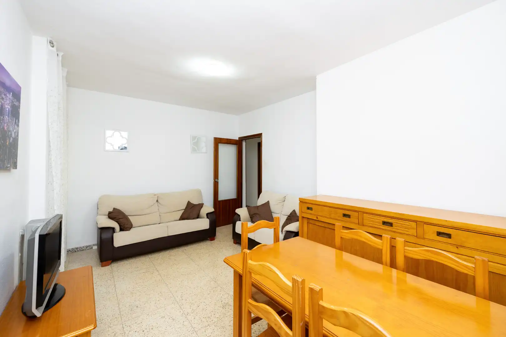 Living room of Flat for rent in Granada  with Heating, Furnished and Washing machine