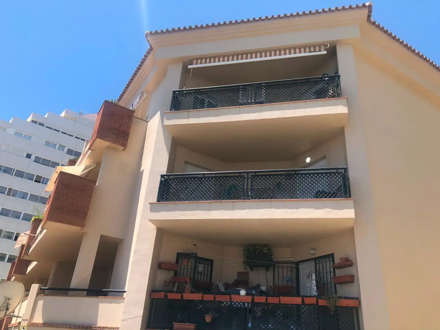 Vista exterior de Àtic en venda en Benalmádena amb Terrassa