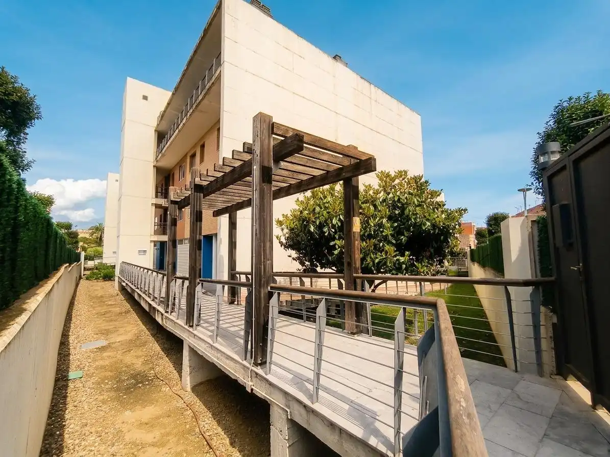 Vista exterior de Ático en venta en Vila-seca con Aire acondicionado, Calefacción y Parquet