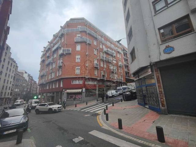 Local comercial en Venta en Lapurdi Hiribidea, 1 en Iralabarri