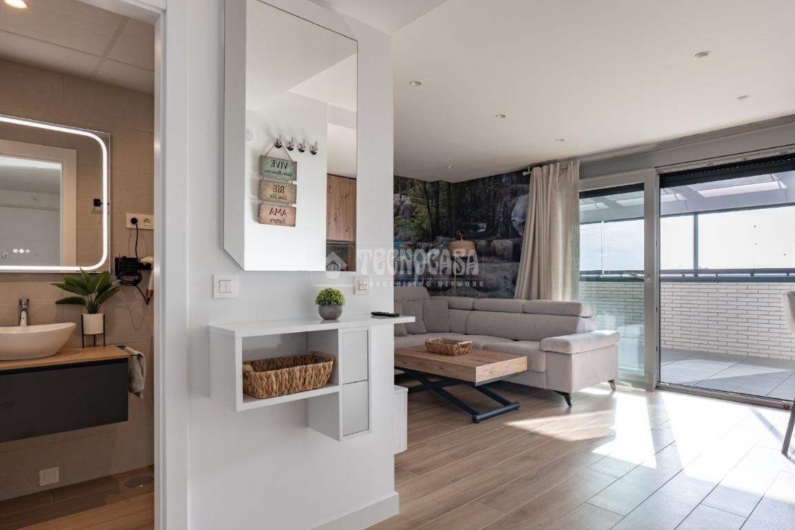 Sala d'estar de Pis en venda en Rivas-Vaciamadrid amb Aire condicionat, Calefacció i Terrassa