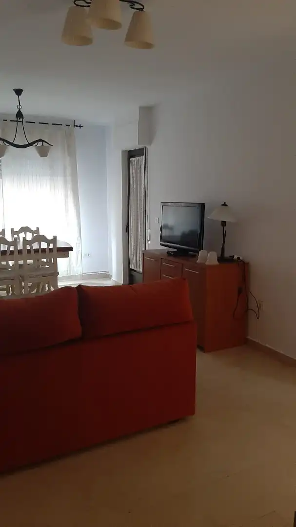 Sala de estar de Piso de alquiler en  Granada Capital con Calefacción, Amueblado y Horno