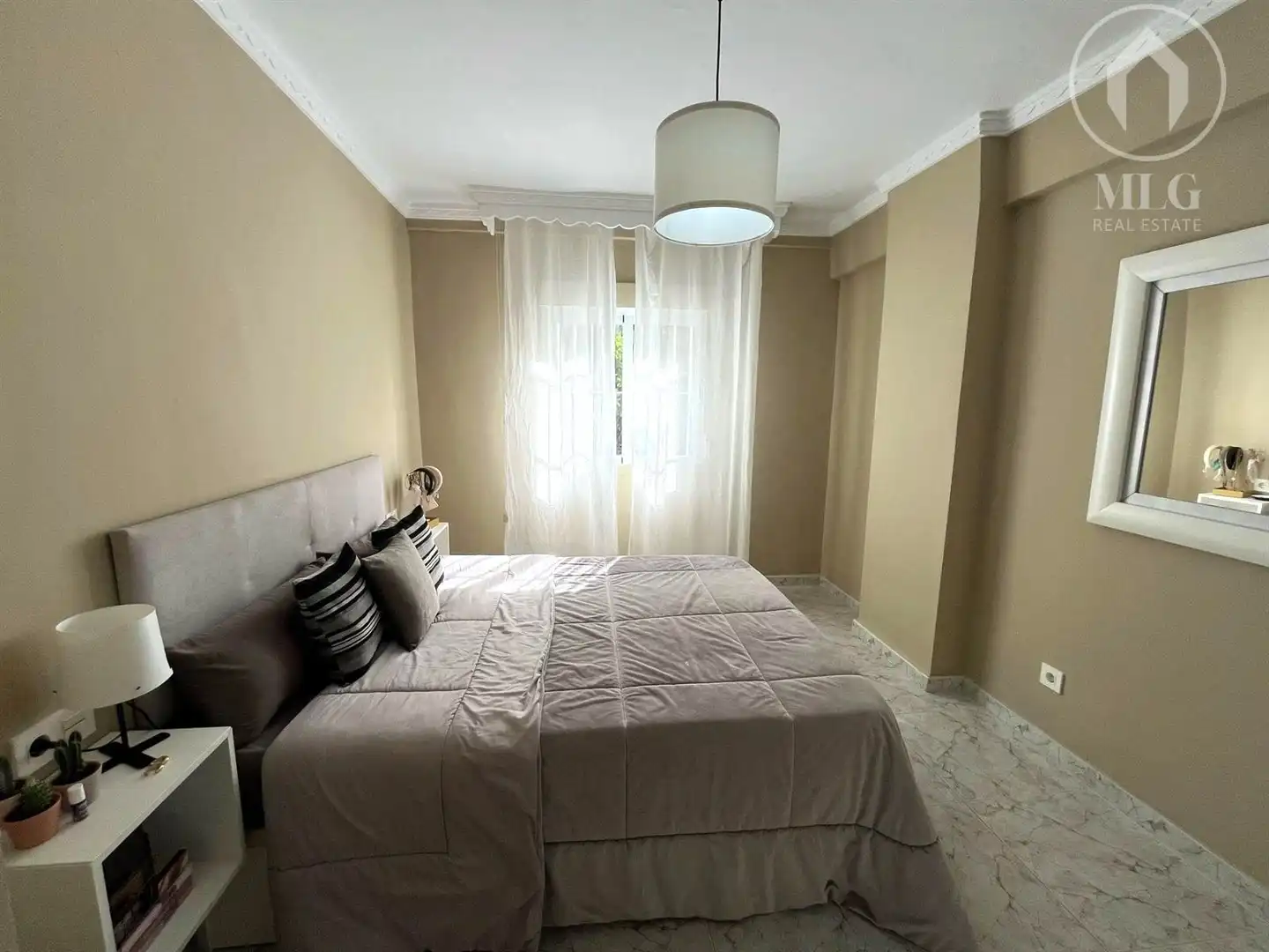 Habitación de Piso en venta en Málaga con Aire acondicionado y Amueblado