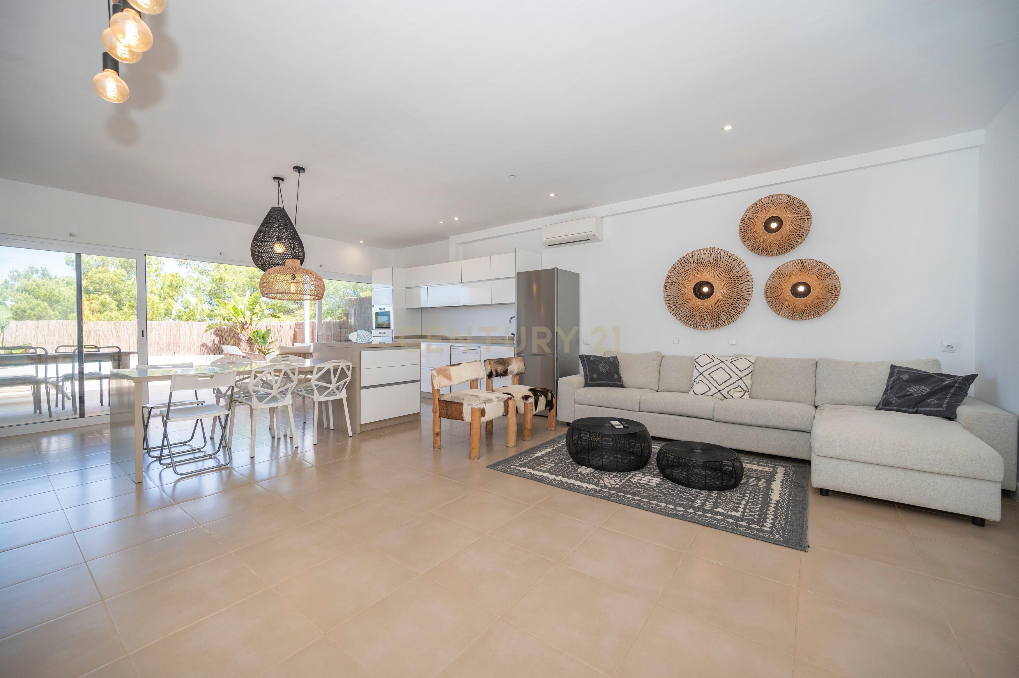 Sala d'estar de Apartament en venda en Sant Josep de sa Talaia amb Aire condicionat, Traster i Forn