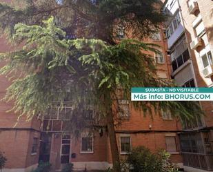 Vista exterior de Pis en venda en  Madrid Capital amb Jardí privat