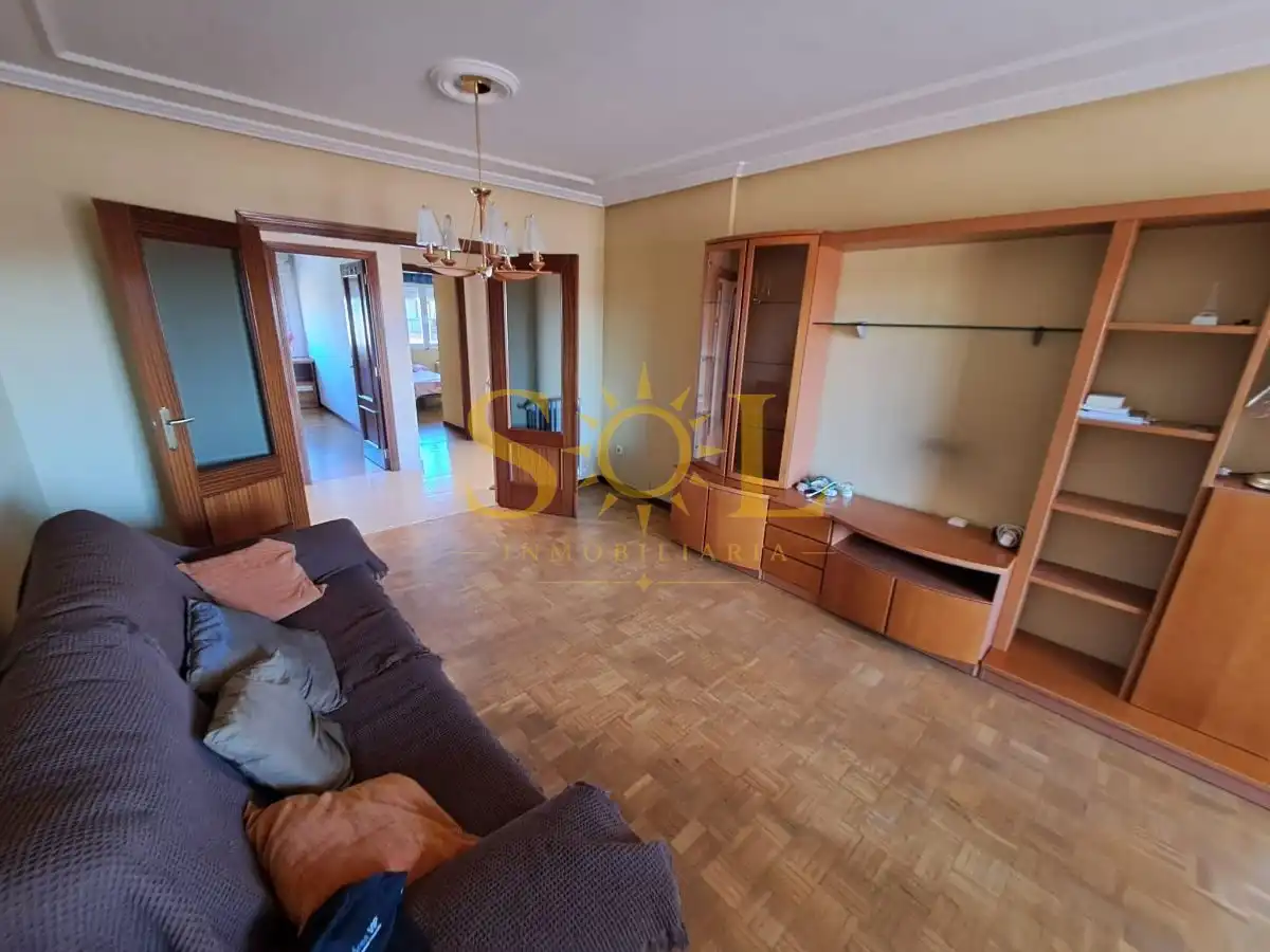 Wohnzimmer von Wohnung zum Verkauf in La Bañeza  mit Heizung, Parkett und Abstellraum