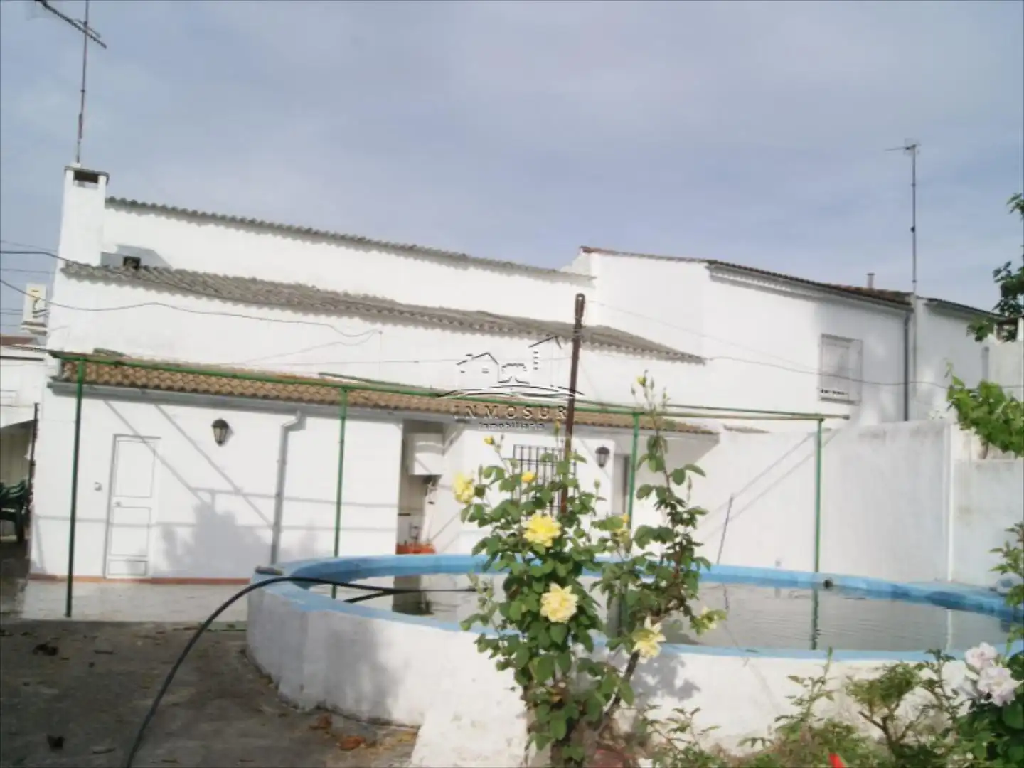Jardí de Casa adosada en venda en Lucena
