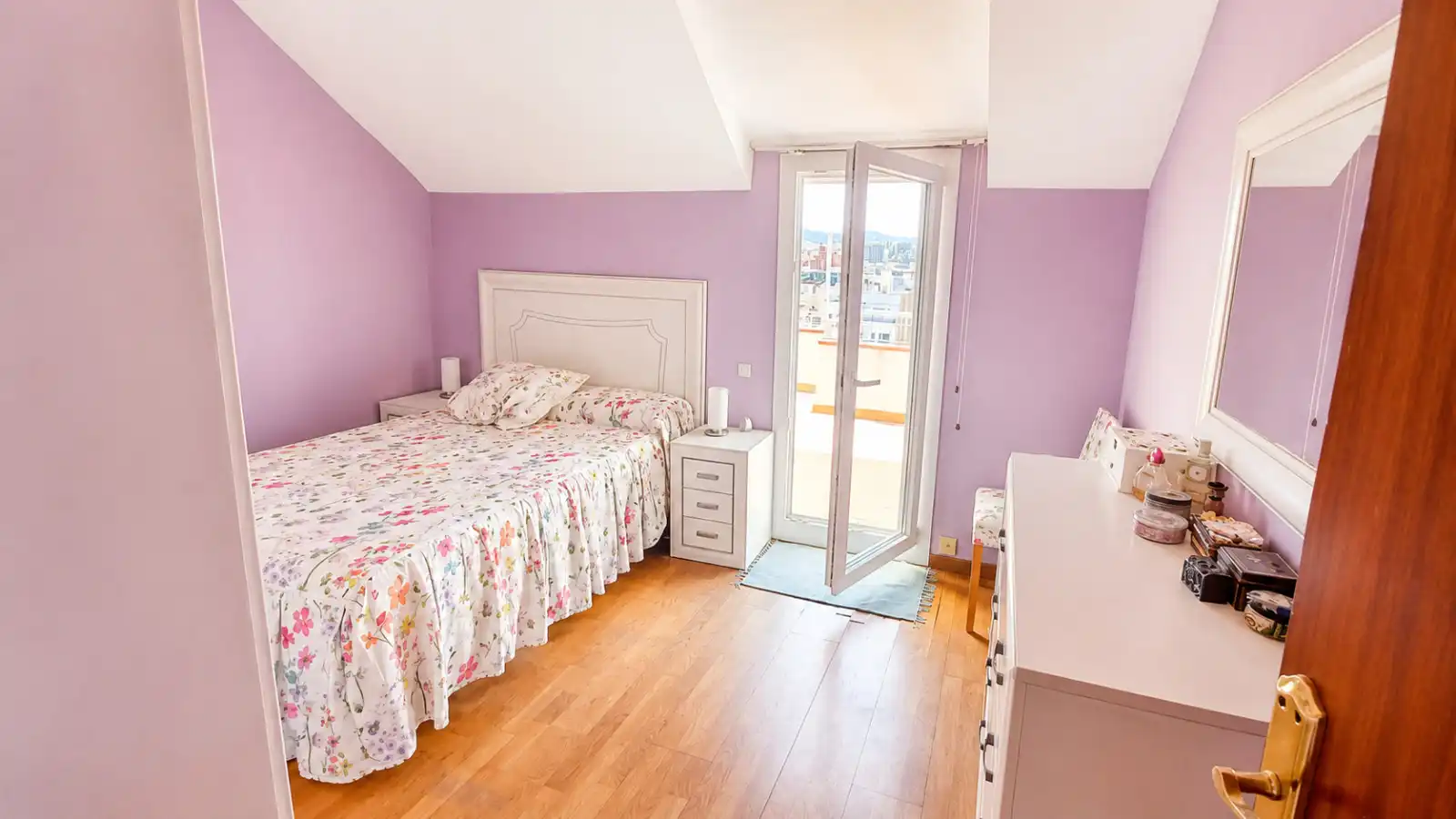 Habitación de Piso de alquiler en Badalona con Terraza, Amueblado y Balcón