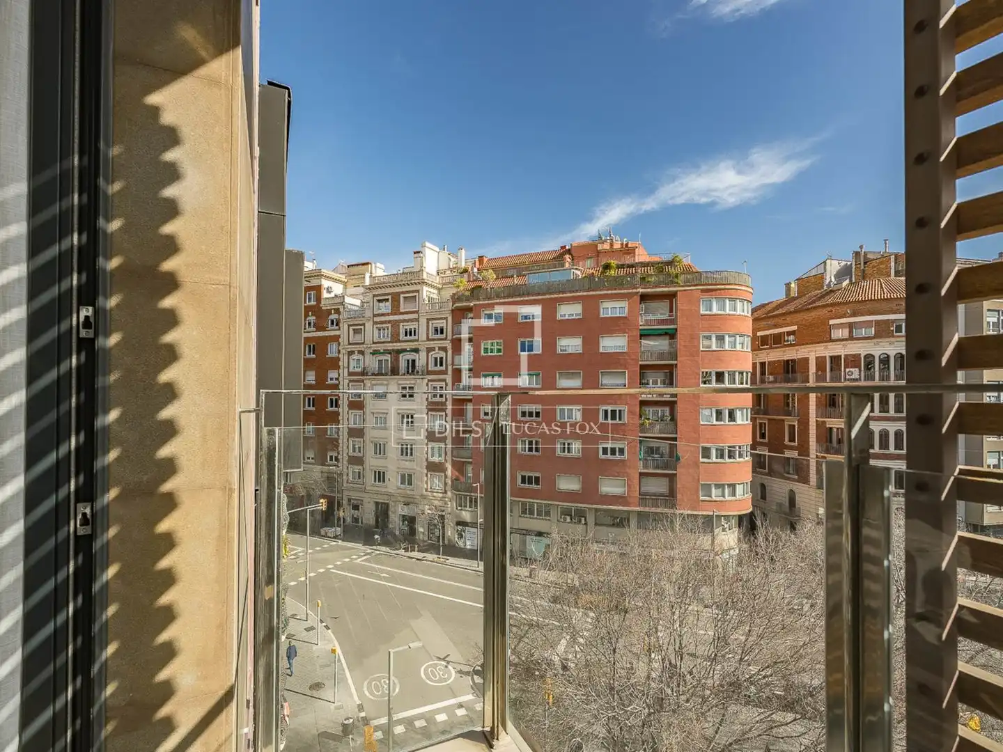 Außenansicht von Dachboden zum Verkauf in Barcelona mit Klimaanlage, Heizung und Schwimmbad