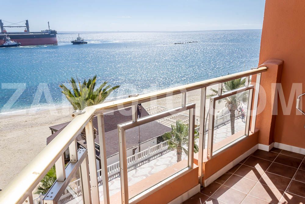 Vista exterior de Pis en venda en Garrucha amb Terrassa, Moblat i Forn