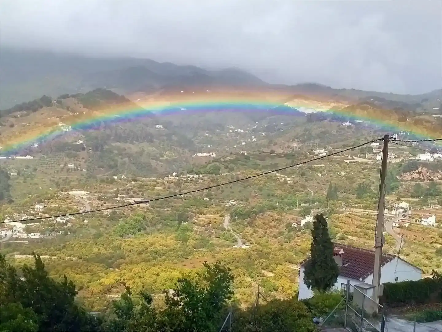 Vista exterior de Casa o xalet en venda en Yunquera amb Jardí privat, Traster i Piscina