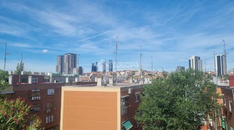 Foto 2 de Piso en venta en Valdezarza, Madrid Capital