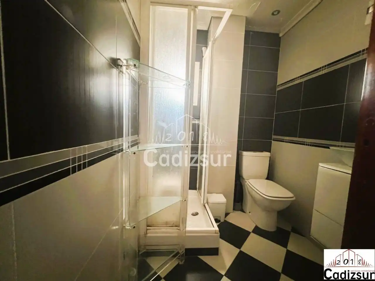 Baño de Piso en venta en Cádiz con Terraza