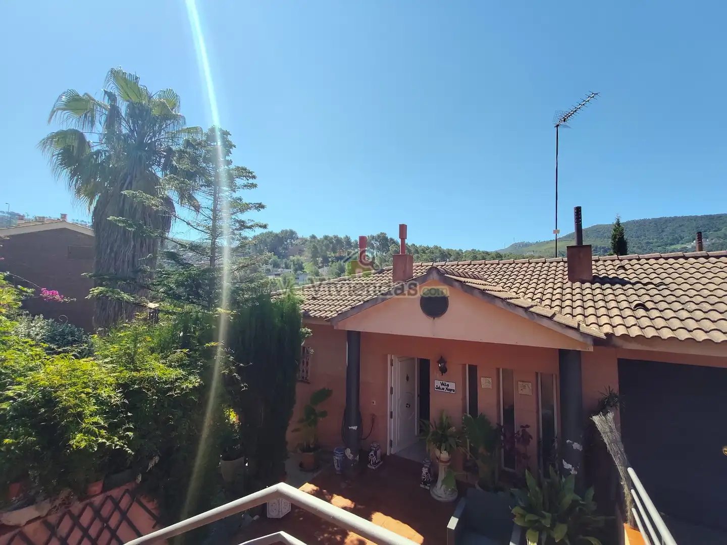Vista exterior de Casa adosada en venta en Vallirana con Calefacción, Jardín privado y Terraza