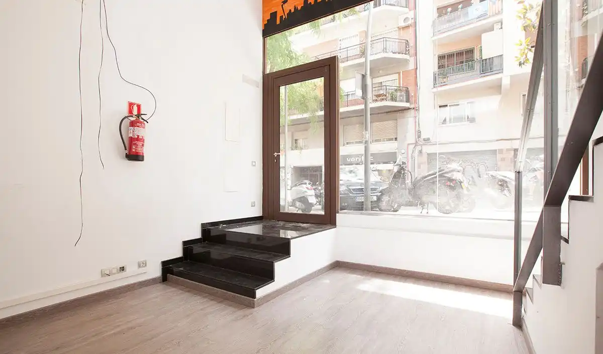 Local de alquiler en  Barcelona Capital