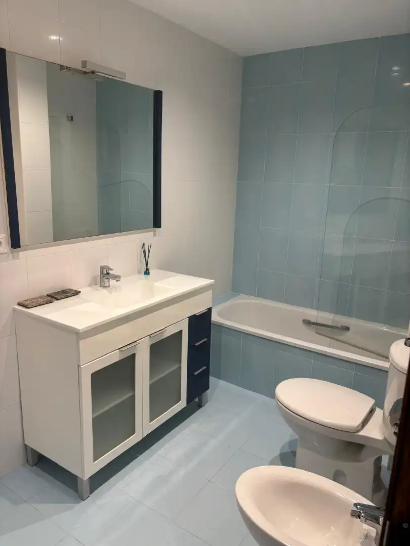 Baño de Piso en venta en Ponteceso con Calefacción, Parquet y Amueblado
