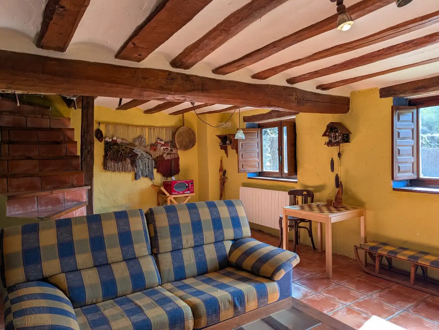Sala d'estar de Casa o xalet en venda en Ezcaray amb Calefacció, Jardí privat i Moblat