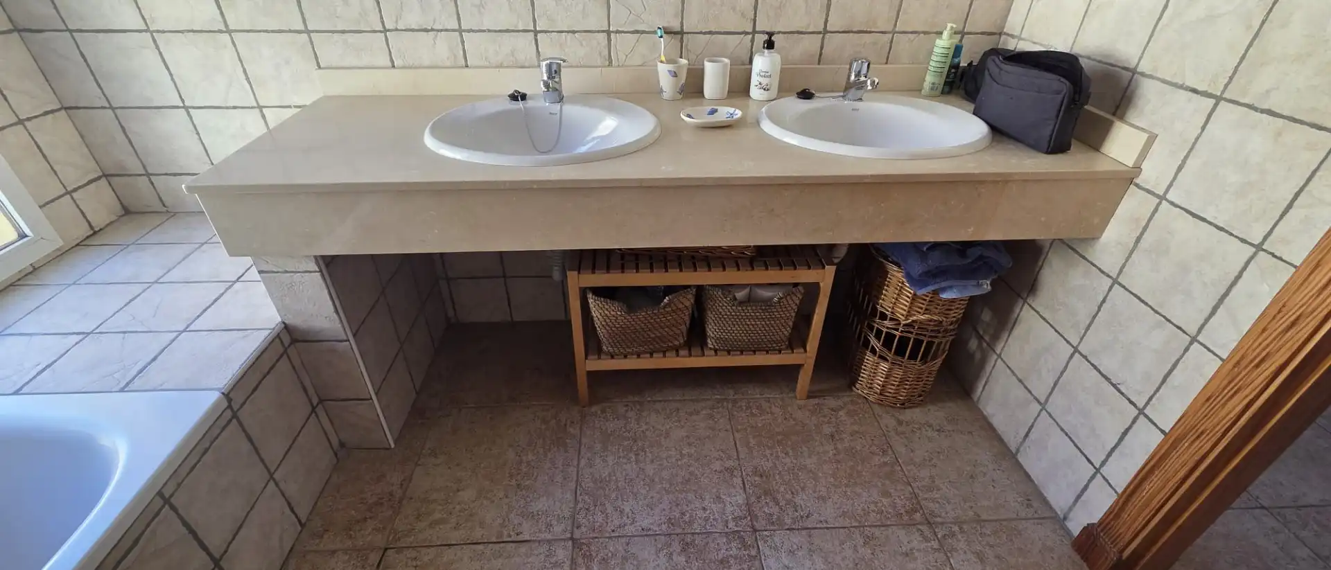 Bany de Casa adosada en venda en Alhaurín de la Torre amb Aire condicionat, Jardí privat i Terrassa