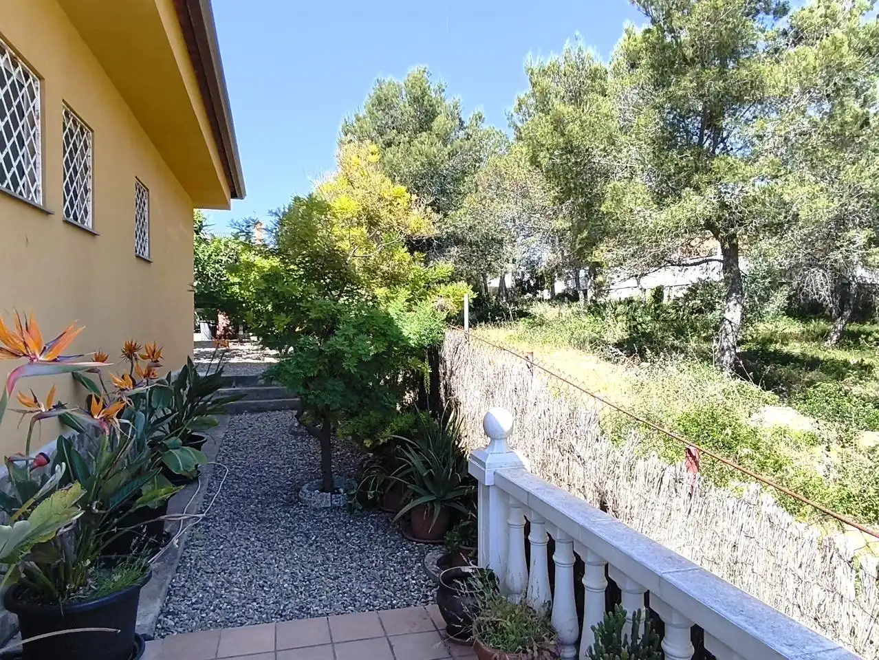 Außenansicht von Haus oder Chalet zum Verkauf in Canyelles mit Heizung, Privatgarten und Terrasse
