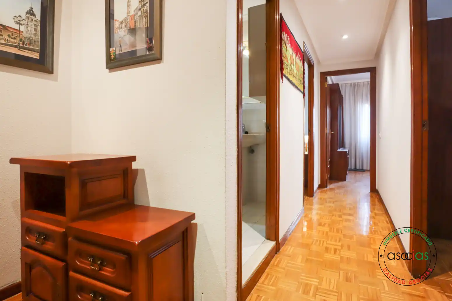 Piso en venta en Oviedo  con Calefacción, Parquet y Terraza
